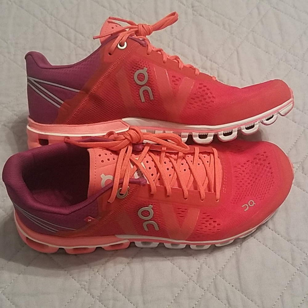 OC Tennis shoes